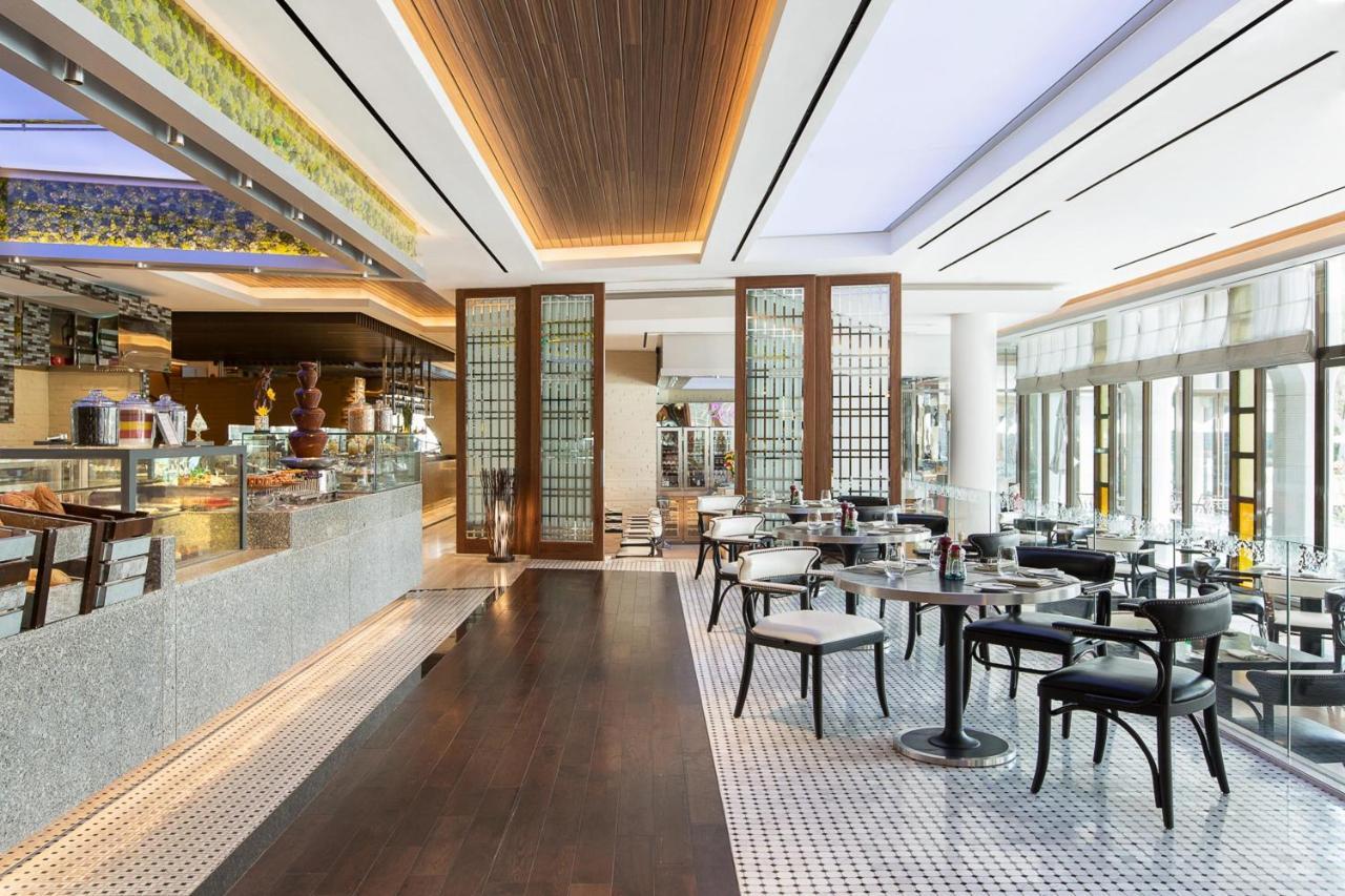 Le Meridien Αμπού Ντάμπι Εξωτερικό φωτογραφία The Café
