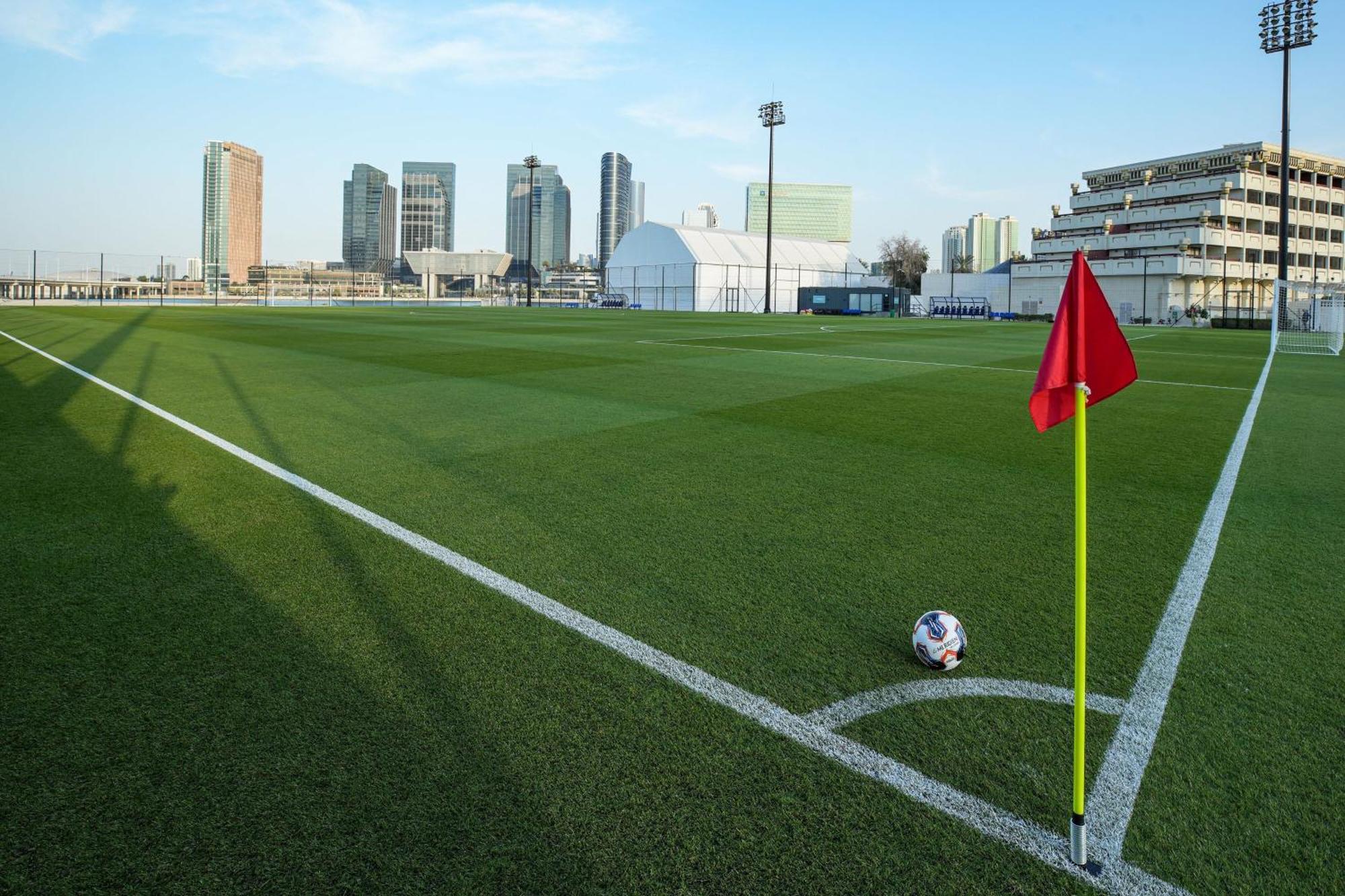 Le Meridien Αμπού Ντάμπι Εξωτερικό φωτογραφία Corner flag