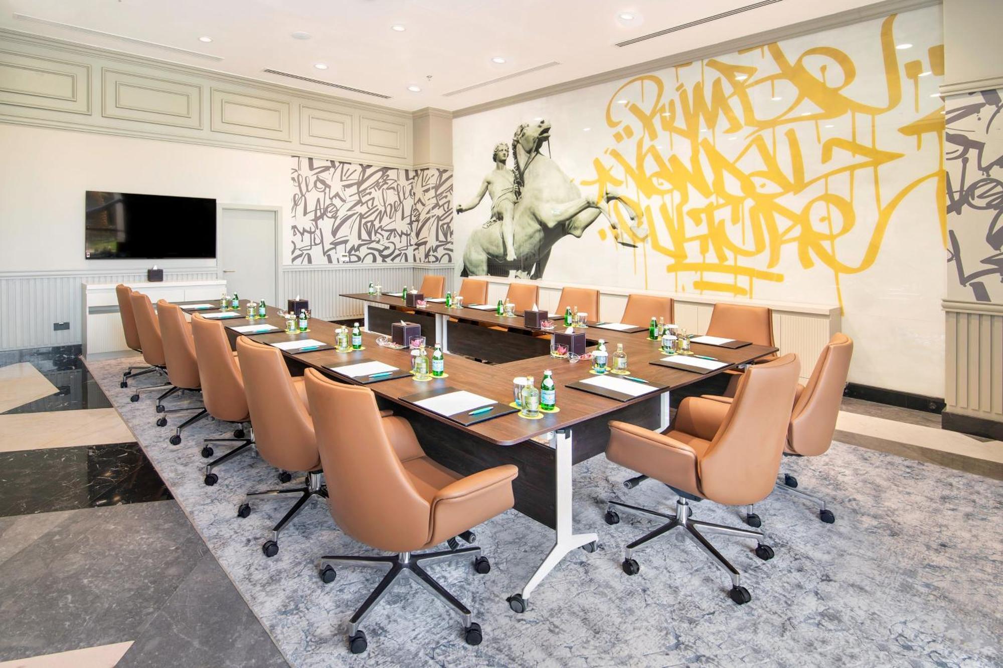Le Meridien Αμπού Ντάμπι Εξωτερικό φωτογραφία Meeting room at the hotel