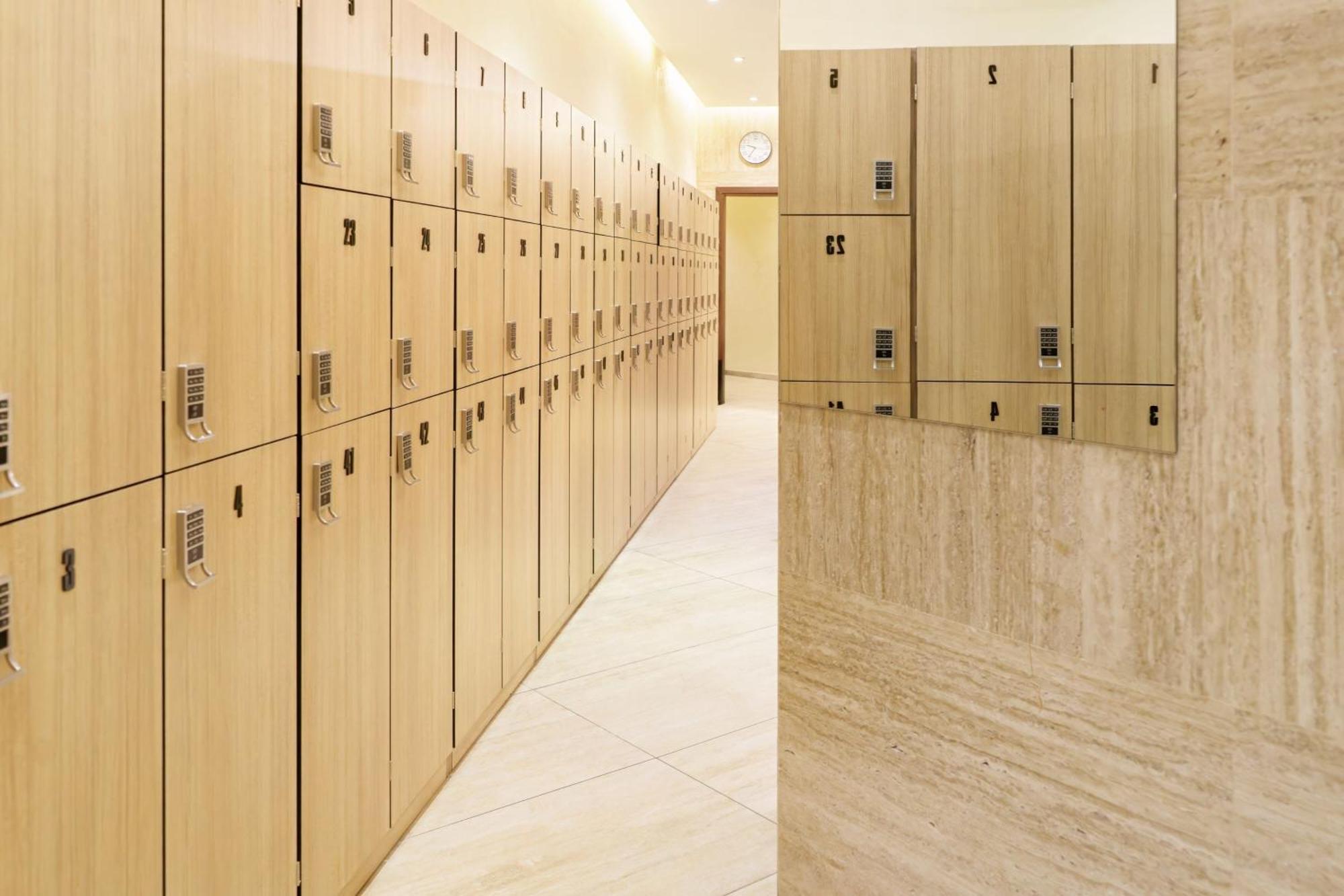 Le Meridien Αμπού Ντάμπι Εξωτερικό φωτογραφία A locker room