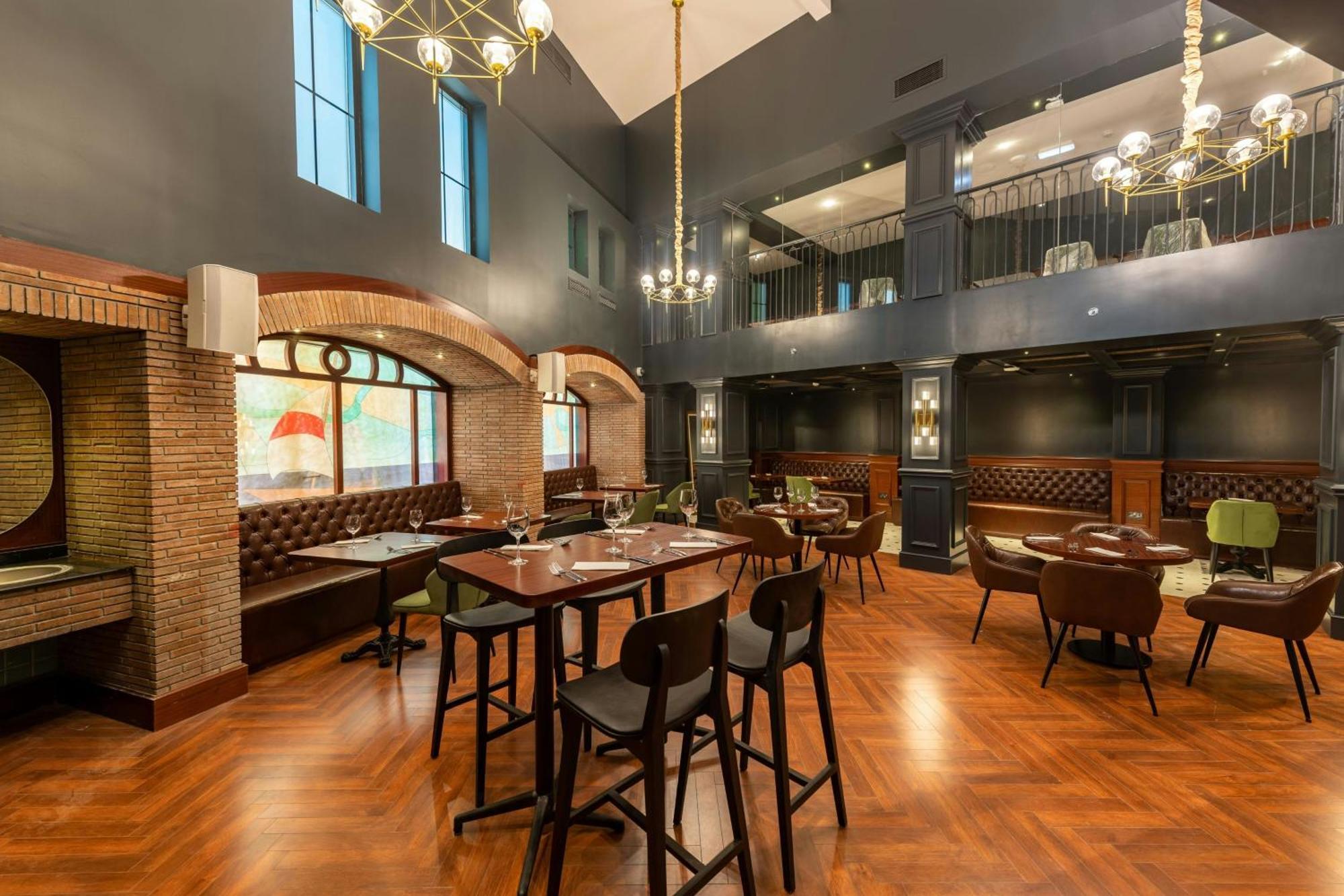 Le Meridien Αμπού Ντάμπι Εξωτερικό φωτογραφία The interior of the restaurant